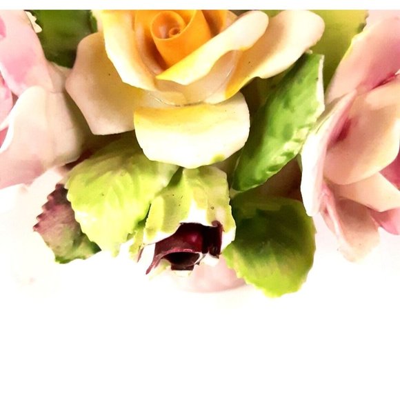 Royal Adderley Bone China Figurine Floral Arrangement in Basket Made in … - Picture 8 of 8